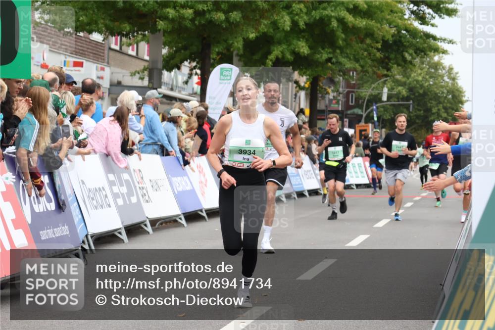 21.09.2025 - PSD Bank Halbmarathon Strokosch-Dieckow http://msf.ph/oto/8941734 21.09.2025 11:43:46 Ziel 1073, 1592, 1593, 1736, 2145, 2267, 3188, 3934 meine-sportfotos.de