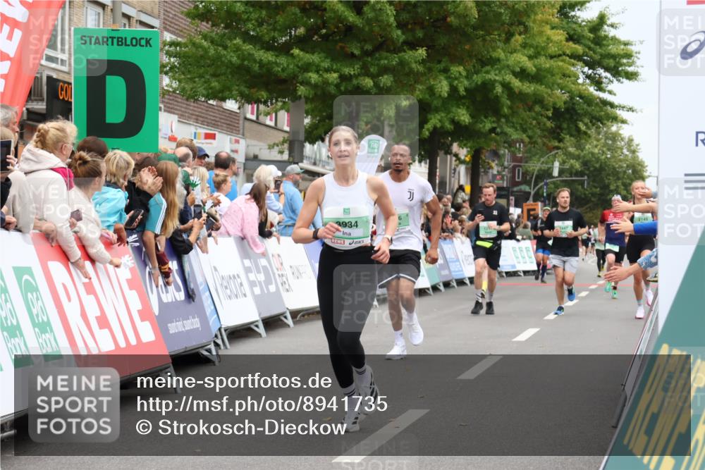 21.09.2025 - PSD Bank Halbmarathon Strokosch-Dieckow http://msf.ph/oto/8941735 21.09.2025 11:43:46 Ziel 1073, 1592, 1593, 1736, 2145, 2267, 3188, 3934 meine-sportfotos.de