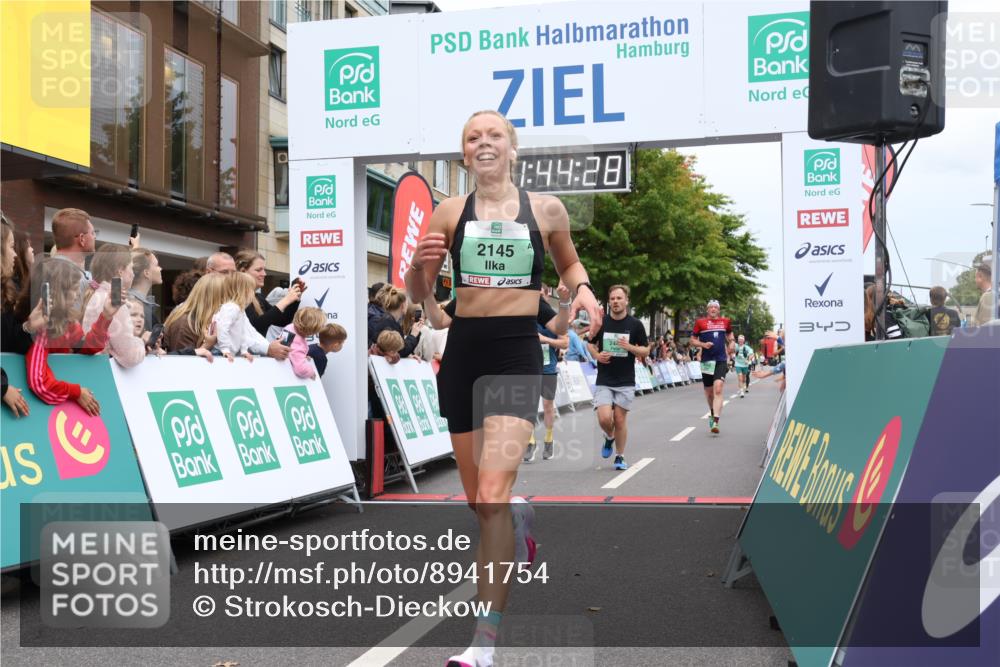 21.09.2025 - PSD Bank Halbmarathon Strokosch-Dieckow http://msf.ph/oto/8941754 21.09.2025 11:43:52 Ziel 1217, 1333, 1736, 2054, 2119, 2145, 2192, 2447, 3934 meine-sportfotos.de