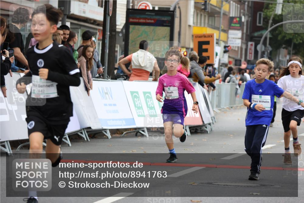 21.09.2025 - PSD Bank Halbmarathon Strokosch-Dieckow http://msf.ph/oto/8941763 21.09.2025 10:28:07 Ziel 213, 220, 253, 270, 288, 356, 411, 425, 442 meine-sportfotos.de