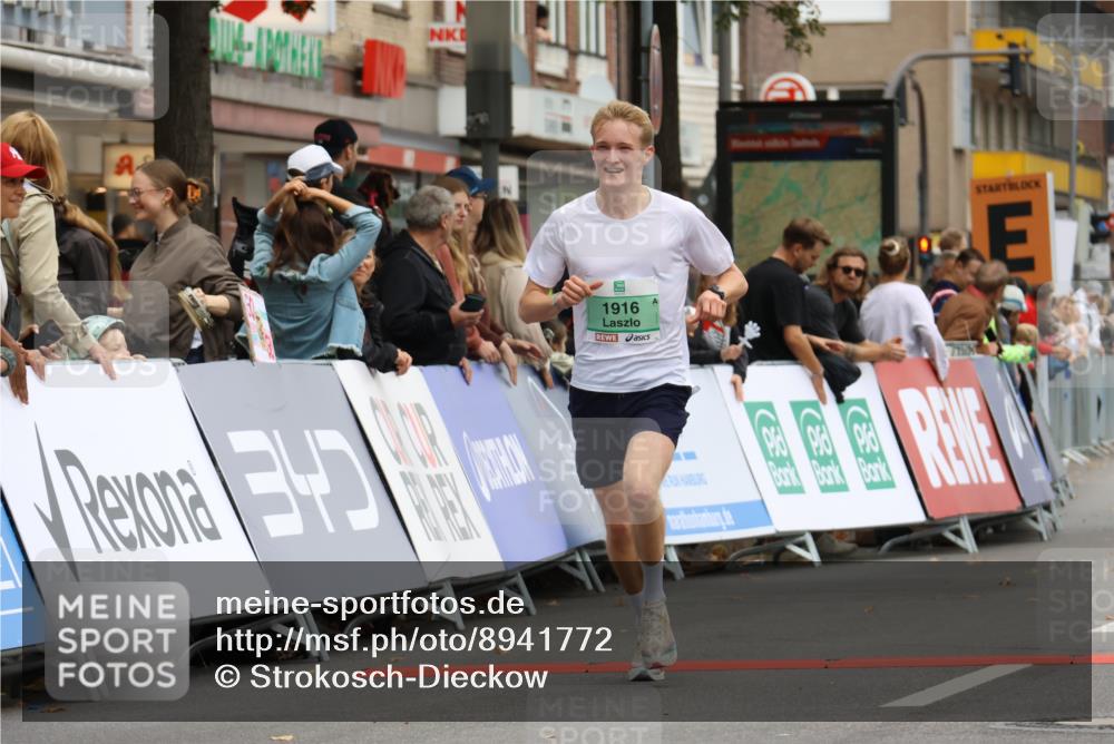 21.09.2025 - PSD Bank Halbmarathon Strokosch-Dieckow http://msf.ph/oto/8941772 21.09.2025 11:26:21 Ziel 1916, 4066 meine-sportfotos.de