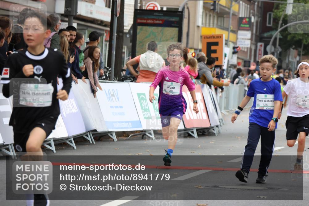 21.09.2025 - PSD Bank Halbmarathon Strokosch-Dieckow http://msf.ph/oto/8941779 21.09.2025 10:28:07 Ziel 213, 220, 253, 270, 288, 356, 411, 425, 442 meine-sportfotos.de