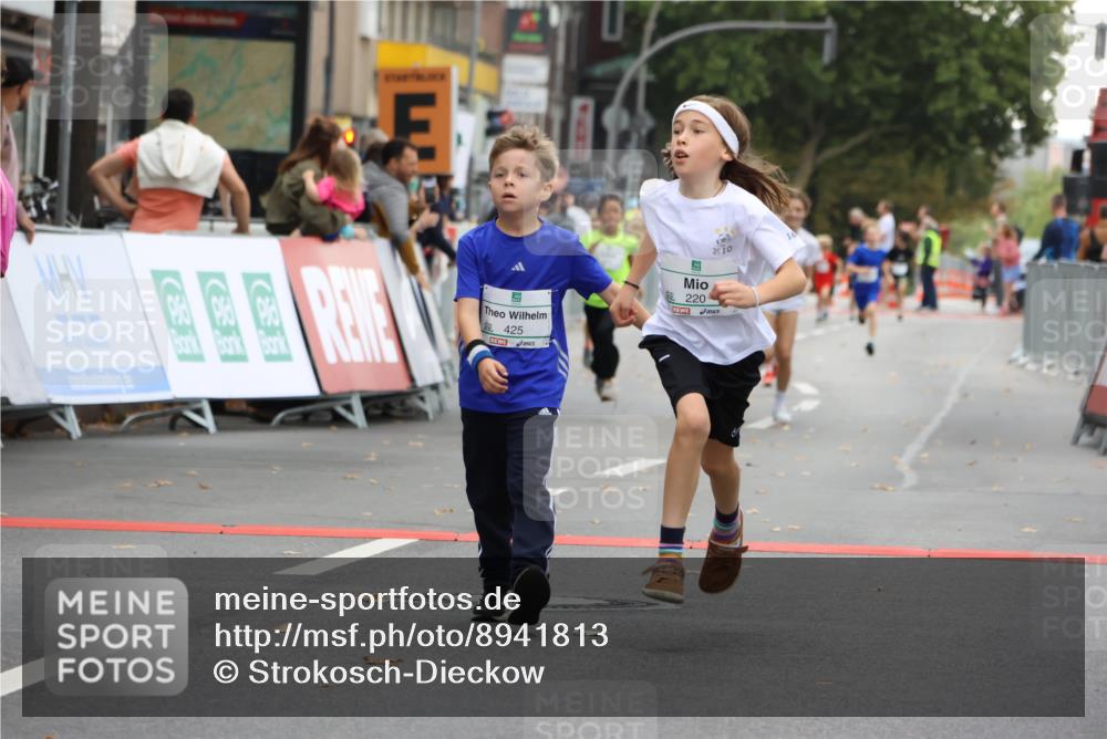 21.09.2025 - PSD Bank Halbmarathon Strokosch-Dieckow http://msf.ph/oto/8941813 21.09.2025 10:28:08 Ziel 213, 220, 240, 253, 270, 288, 356, 411, 425, 442 meine-sportfotos.de