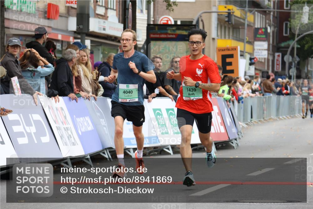 21.09.2025 - PSD Bank Halbmarathon Strokosch-Dieckow http://msf.ph/oto/8941869 21.09.2025 11:26:52 Ziel 1439, 1793, 4040 meine-sportfotos.de