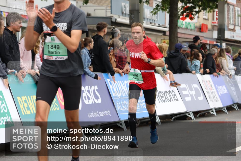 21.09.2025 - PSD Bank Halbmarathon Strokosch-Dieckow http://msf.ph/oto/8941890 21.09.2025 11:27:12 Ziel 1236, 1598, 1849, 1879, 4005 meine-sportfotos.de