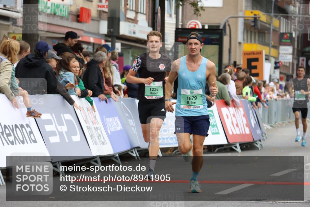 21.09.2025 - PSD Bank Halbmarathon Strokosch-Dieckow http://msf.ph/oto/8941905 21.09.2025 11:27:16 Ziel 1236, 1598, 1849, 1879, 4005 meine-sportfotos.de