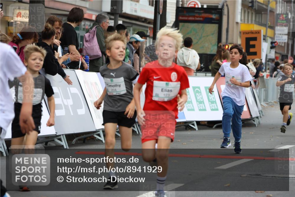 21.09.2025 - PSD Bank Halbmarathon Strokosch-Dieckow http://msf.ph/oto/8941929 21.09.2025 10:28:31 Ziel 123, 150, 157, 197, 198, 204, 205, 215, 317, 321, 361, 374, 426, 437 meine-sportfotos.de