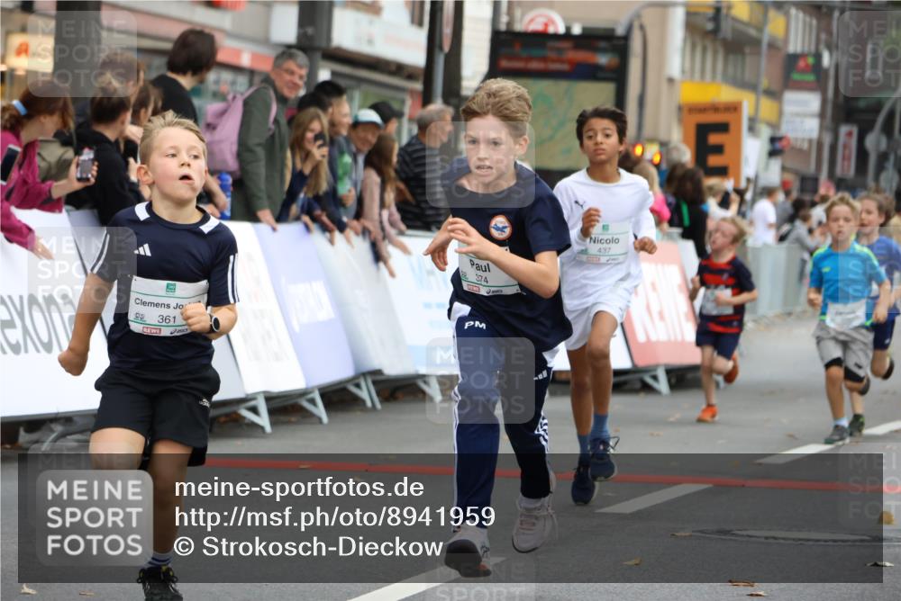 21.09.2025 - PSD Bank Halbmarathon Strokosch-Dieckow http://msf.ph/oto/8941959 21.09.2025 10:28:37 Ziel 123, 126, 150, 197, 198, 204, 205, 266, 317, 357, 361, 371, 374, 388, 389, 408, 437 meine-sportfotos.de