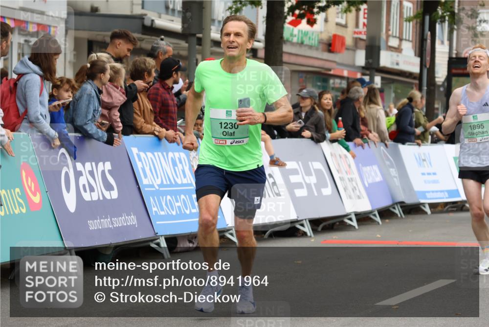 21.09.2025 - PSD Bank Halbmarathon Strokosch-Dieckow http://msf.ph/oto/8941964 21.09.2025 11:27:38 Ziel 1230, 1874, 1895, 1949, 1953 meine-sportfotos.de