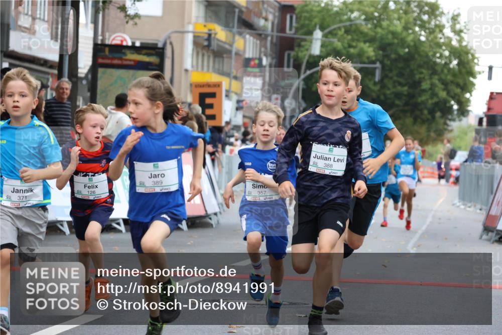 21.09.2025 - PSD Bank Halbmarathon Strokosch-Dieckow http://msf.ph/oto/8941991 21.09.2025 10:28:42 Ziel 109, 126, 198, 255, 266, 357, 361, 371, 374, 388, 389, 397, 408, 415, 437, 440 meine-sportfotos.de