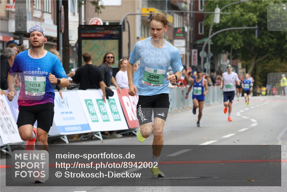 21.09.2025 - PSD Bank Halbmarathon Strokosch-Dieckow http://msf.ph/oto/8942002 21.09.2025 11:27:57 Ziel 1018, 1783, 1873, 1927, 2266 meine-sportfotos.de