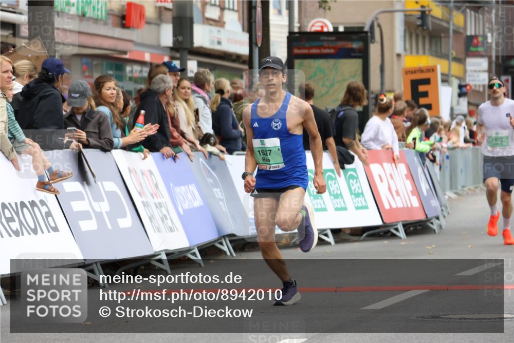 21.09.2025 - PSD Bank Halbmarathon Strokosch-Dieckow http://msf.ph/oto/8942010 21.09.2025 11:28:01 Ziel 1018, 1872, 1927, 2266 meine-sportfotos.de