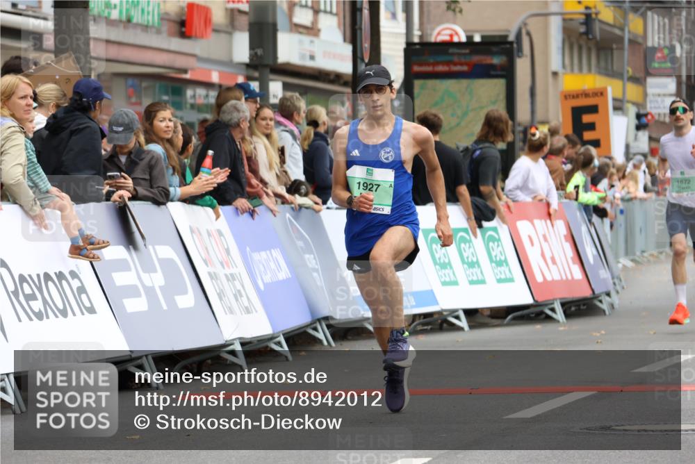 21.09.2025 - PSD Bank Halbmarathon Strokosch-Dieckow http://msf.ph/oto/8942012 21.09.2025 11:28:01 Ziel 1018, 1872, 1927, 2266 meine-sportfotos.de