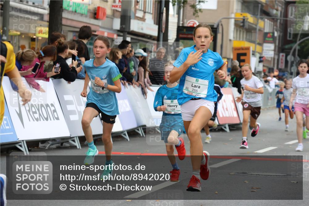 21.09.2025 - PSD Bank Halbmarathon Strokosch-Dieckow http://msf.ph/oto/8942020 21.09.2025 10:28:48 Ziel 109, 126, 142, 193, 194, 255, 258, 266, 337, 338, 357, 371, 388, 389, 397, 408, 412, 415, 440 meine-sportfotos.de
