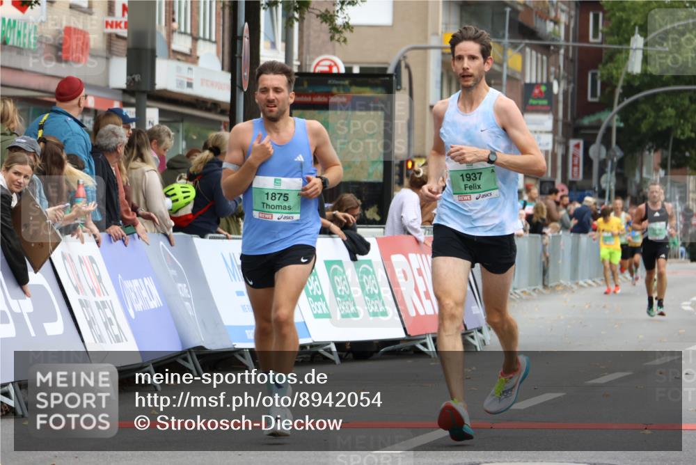 21.09.2025 - PSD Bank Halbmarathon Strokosch-Dieckow http://msf.ph/oto/8942054 21.09.2025 11:28:30 Ziel 1875, 1937 meine-sportfotos.de