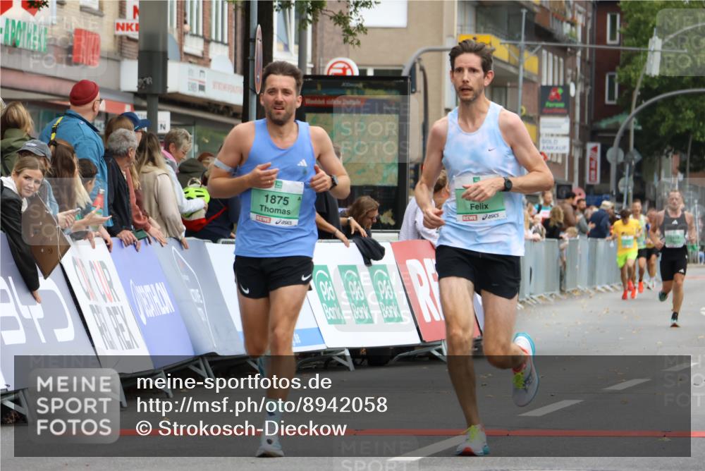 21.09.2025 - PSD Bank Halbmarathon Strokosch-Dieckow http://msf.ph/oto/8942058 21.09.2025 11:28:30 Ziel 1875, 1937 meine-sportfotos.de