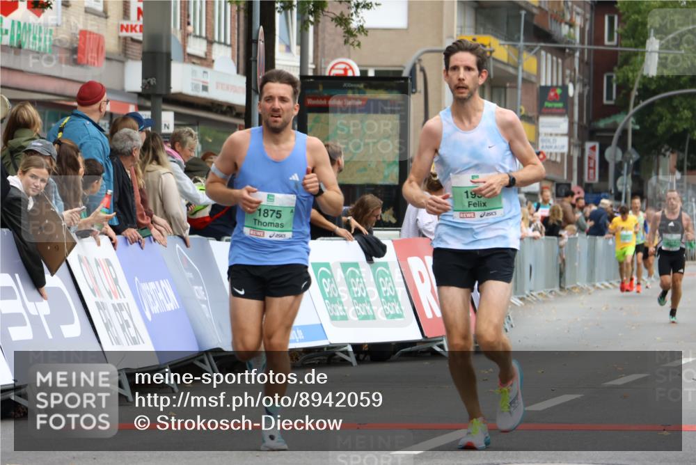 21.09.2025 - PSD Bank Halbmarathon Strokosch-Dieckow http://msf.ph/oto/8942059 21.09.2025 11:28:30 Ziel 1875, 1937 meine-sportfotos.de