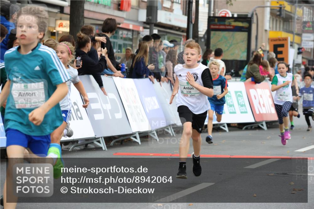 21.09.2025 - PSD Bank Halbmarathon Strokosch-Dieckow http://msf.ph/oto/8942064 21.09.2025 10:28:54 Ziel 109, 134, 142, 155, 167, 168, 193, 194, 196, 212, 255, 258, 267, 294, 337, 338, 397, 412, 415, 440, 452 meine-sportfotos.de