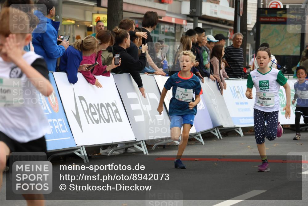 21.09.2025 - PSD Bank Halbmarathon Strokosch-Dieckow http://msf.ph/oto/8942073 21.09.2025 10:28:56 Ziel 109, 134, 142, 155, 167, 168, 193, 194, 196, 212, 255, 258, 267, 294, 337, 338, 412, 415, 452 meine-sportfotos.de
