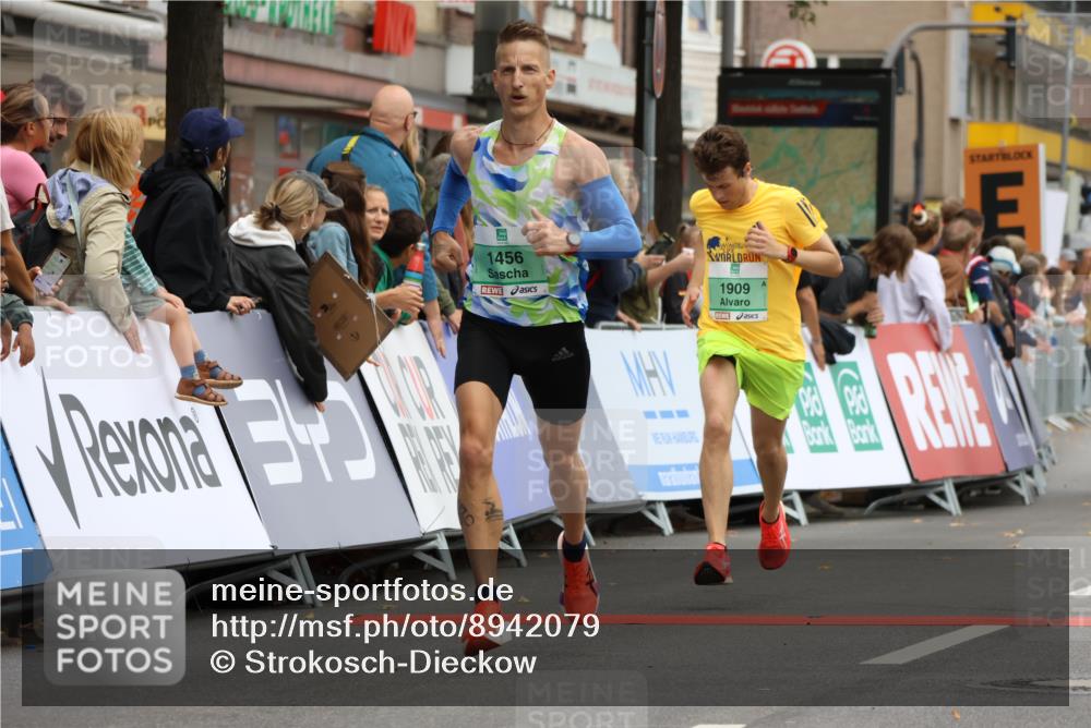 21.09.2025 - PSD Bank Halbmarathon Strokosch-Dieckow http://msf.ph/oto/8942079 21.09.2025 11:28:43 Ziel 1456, 1909, 1978, 2092, 4029 meine-sportfotos.de