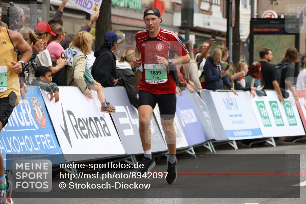 21.09.2025 - PSD Bank Halbmarathon Strokosch-Dieckow http://msf.ph/oto/8942097 21.09.2025 11:28:50 Ziel 1427, 1456, 1889, 1907, 1909, 2092, 4029 meine-sportfotos.de