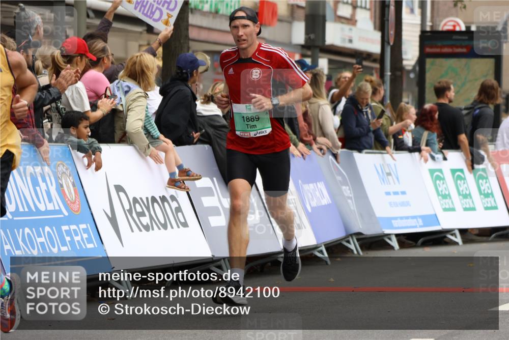 21.09.2025 - PSD Bank Halbmarathon Strokosch-Dieckow http://msf.ph/oto/8942100 21.09.2025 11:28:50 Ziel 1427, 1456, 1889, 1907, 1909, 2092, 4029 meine-sportfotos.de