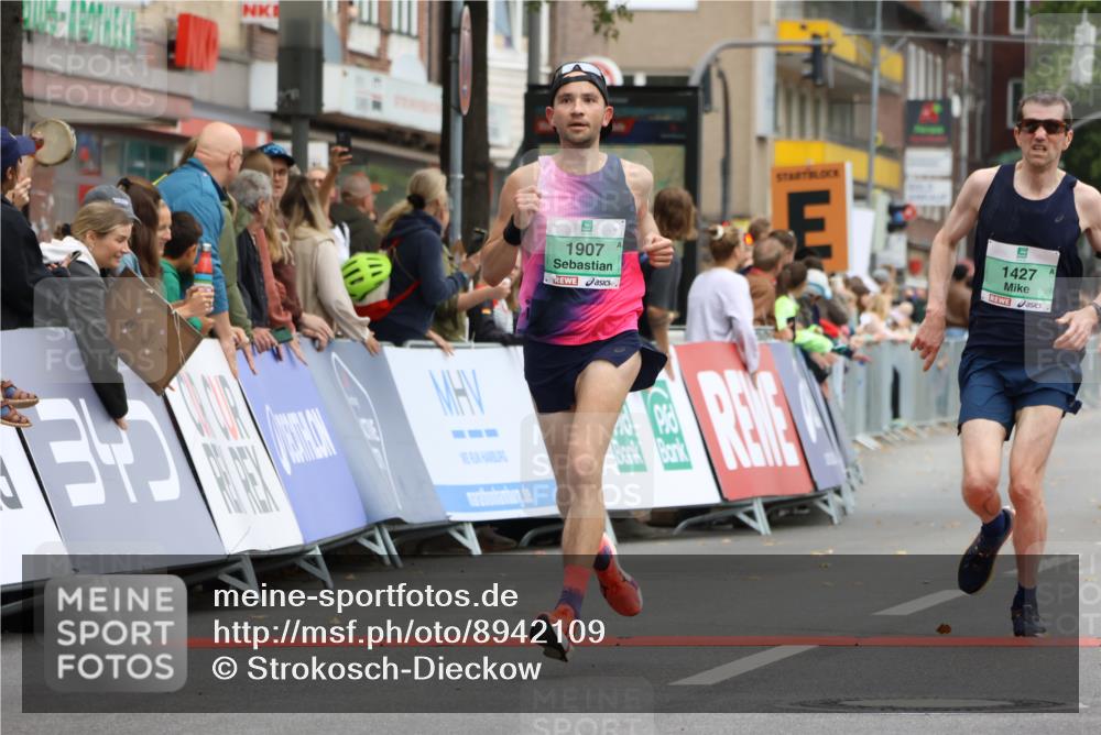 21.09.2025 - PSD Bank Halbmarathon Strokosch-Dieckow http://msf.ph/oto/8942109 21.09.2025 11:28:53 Ziel 1427, 1456, 1889, 1907, 1909, 1920, 2092 meine-sportfotos.de