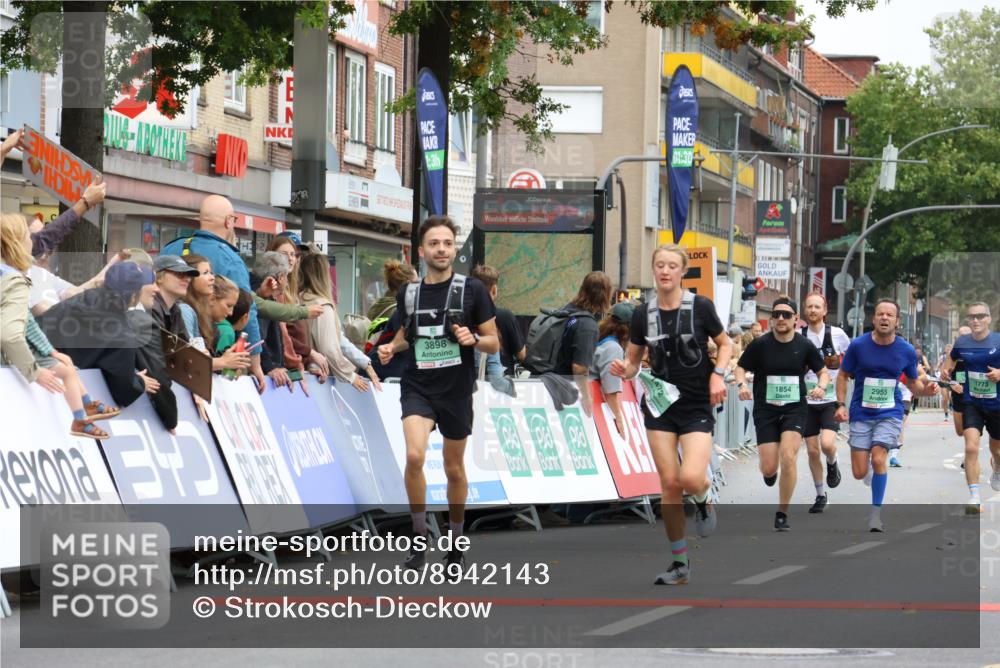 21.09.2025 - PSD Bank Halbmarathon Strokosch-Dieckow http://msf.ph/oto/8942143 21.09.2025 11:29:18 Ziel 1437, 1472, 1773, 1854, 2955, 3898 meine-sportfotos.de