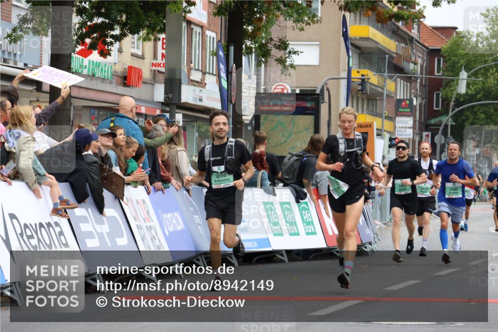 21.09.2025 - PSD Bank Halbmarathon Strokosch-Dieckow http://msf.ph/oto/8942149 21.09.2025 11:29:19 Ziel 1437, 1472, 1773, 1854, 2955, 3898 meine-sportfotos.de