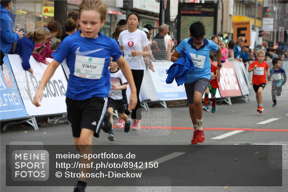 21.09.2025 - PSD Bank Halbmarathon Strokosch-Dieckow http://msf.ph/oto/8942150 21.09.2025 10:29:12 Ziel 261, 327, 345, 381, 390, 395, 416, 434, 443, 455 meine-sportfotos.de