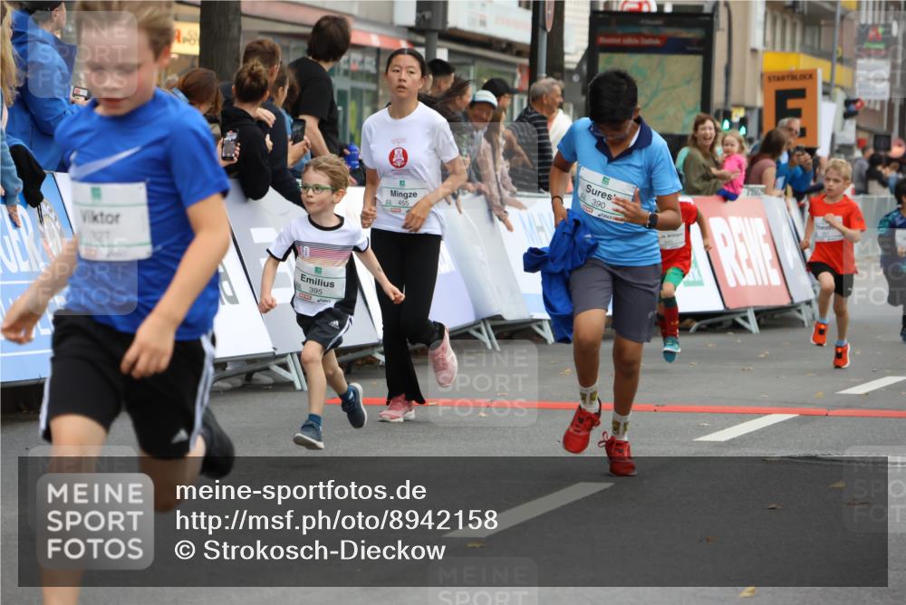 21.09.2025 - PSD Bank Halbmarathon Strokosch-Dieckow http://msf.ph/oto/8942158 21.09.2025 10:29:12 Ziel 261, 327, 345, 381, 390, 395, 416, 434, 443, 455 meine-sportfotos.de