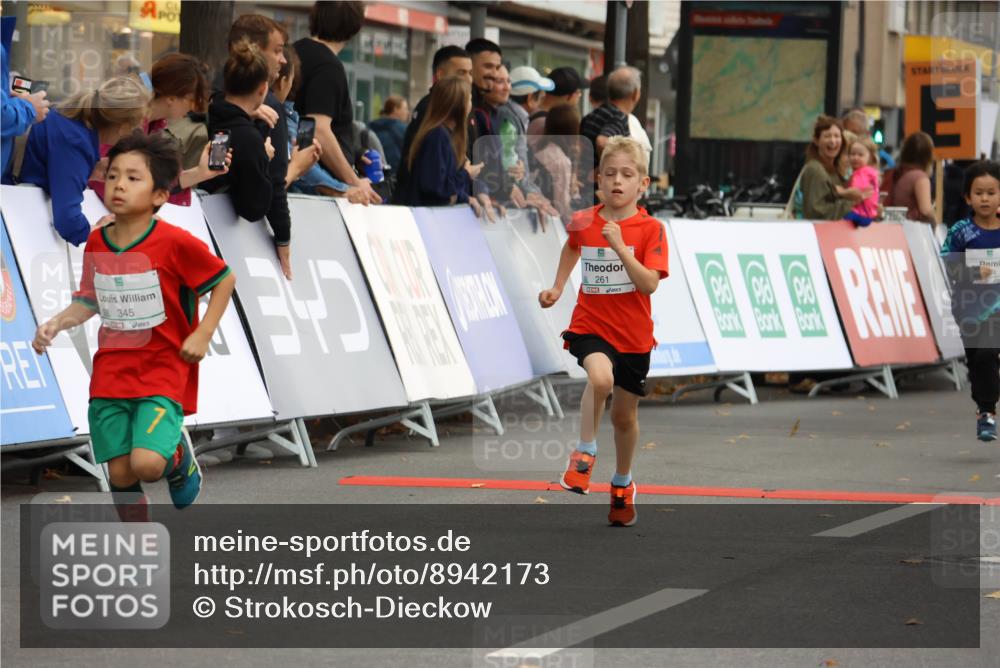 21.09.2025 - PSD Bank Halbmarathon Strokosch-Dieckow http://msf.ph/oto/8942173 21.09.2025 10:29:15 Ziel 233, 261, 327, 345, 381, 390, 395, 416, 434, 455 meine-sportfotos.de