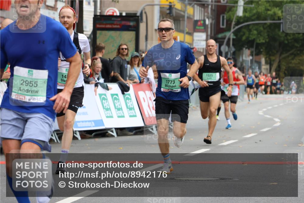 21.09.2025 - PSD Bank Halbmarathon Strokosch-Dieckow http://msf.ph/oto/8942176 21.09.2025 11:29:24 Ziel 1408, 1437, 1472, 1525, 1773, 1854, 2955, 3898 meine-sportfotos.de