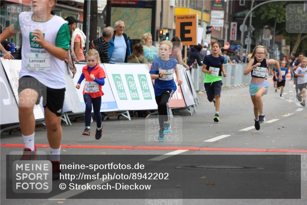 21.09.2025 - PSD Bank Halbmarathon Strokosch-Dieckow http://msf.ph/oto/8942202 21.09.2025 10:29:22 Ziel 166, 233, 250, 261, 301, 345, 381, 390, 406, 434, 455 meine-sportfotos.de