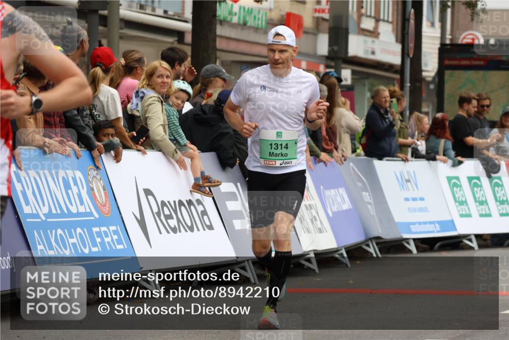 21.09.2025 - PSD Bank Halbmarathon Strokosch-Dieckow http://msf.ph/oto/8942210 21.09.2025 11:29:33 Ziel 1314, 1408, 1437, 1525, 1773 meine-sportfotos.de