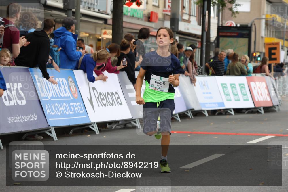 21.09.2025 - PSD Bank Halbmarathon Strokosch-Dieckow http://msf.ph/oto/8942219 21.09.2025 10:29:27 Ziel 132, 166, 233, 250, 301, 328, 381, 406, 434, 453 meine-sportfotos.de
