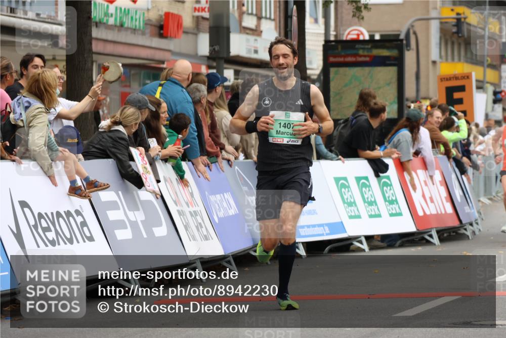 21.09.2025 - PSD Bank Halbmarathon Strokosch-Dieckow http://msf.ph/oto/8942230 21.09.2025 11:29:48 Ziel 1325, 1407, 1939, 2288 meine-sportfotos.de