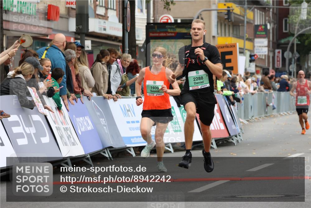 21.09.2025 - PSD Bank Halbmarathon Strokosch-Dieckow http://msf.ph/oto/8942242 21.09.2025 11:29:51 Ziel 1325, 1407, 1939, 2288 meine-sportfotos.de