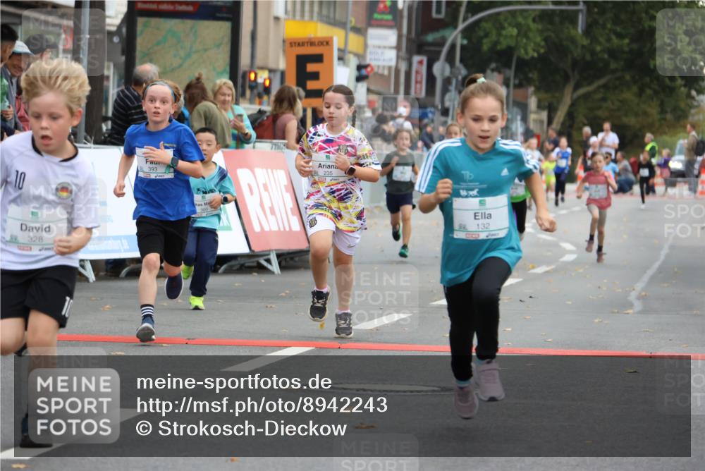 21.09.2025 - PSD Bank Halbmarathon Strokosch-Dieckow http://msf.ph/oto/8942243 21.09.2025 10:29:34 Ziel 103, 132, 235, 250, 300, 301, 328, 393, 453 meine-sportfotos.de