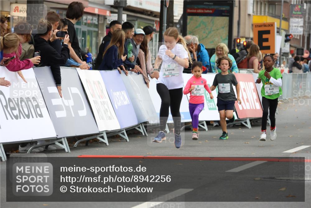 21.09.2025 - PSD Bank Halbmarathon Strokosch-Dieckow http://msf.ph/oto/8942256 21.09.2025 10:29:39 Ziel 103, 132, 201, 235, 271, 296, 300, 319, 328, 393, 453 meine-sportfotos.de
