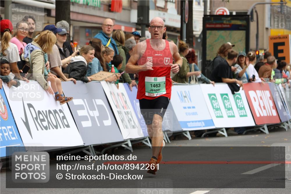 21.09.2025 - PSD Bank Halbmarathon Strokosch-Dieckow http://msf.ph/oto/8942261 21.09.2025 11:29:59 Ziel 1463, 1939, 2288 meine-sportfotos.de