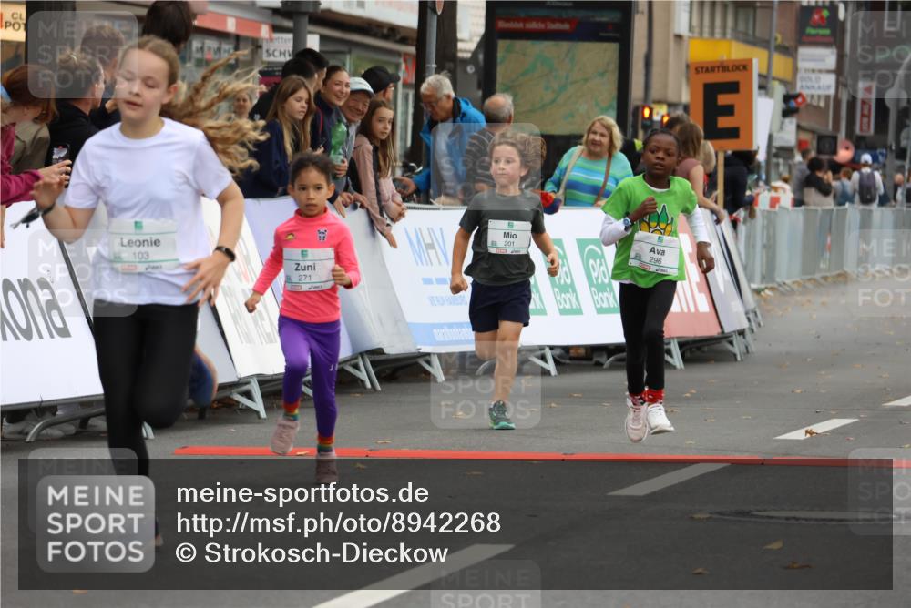 21.09.2025 - PSD Bank Halbmarathon Strokosch-Dieckow http://msf.ph/oto/8942268 21.09.2025 10:29:41 Ziel 103, 132, 201, 235, 271, 296, 300, 319, 328, 393, 453 meine-sportfotos.de