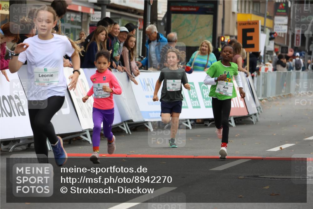 21.09.2025 - PSD Bank Halbmarathon Strokosch-Dieckow http://msf.ph/oto/8942270 21.09.2025 10:29:41 Ziel 103, 132, 201, 235, 271, 296, 300, 319, 328, 393, 453 meine-sportfotos.de