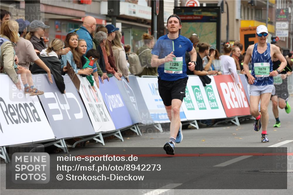 21.09.2025 - PSD Bank Halbmarathon Strokosch-Dieckow http://msf.ph/oto/8942273 21.09.2025 11:30:11 Ziel 1225, 1878, 1969 meine-sportfotos.de