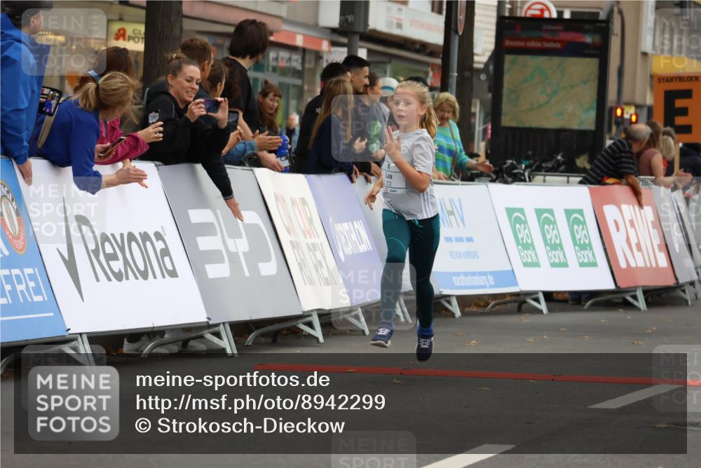21.09.2025 - PSD Bank Halbmarathon Strokosch-Dieckow http://msf.ph/oto/8942299 21.09.2025 10:29:52 Ziel 131, 140, 195, 201, 234, 272, 276, 430, 438 meine-sportfotos.de