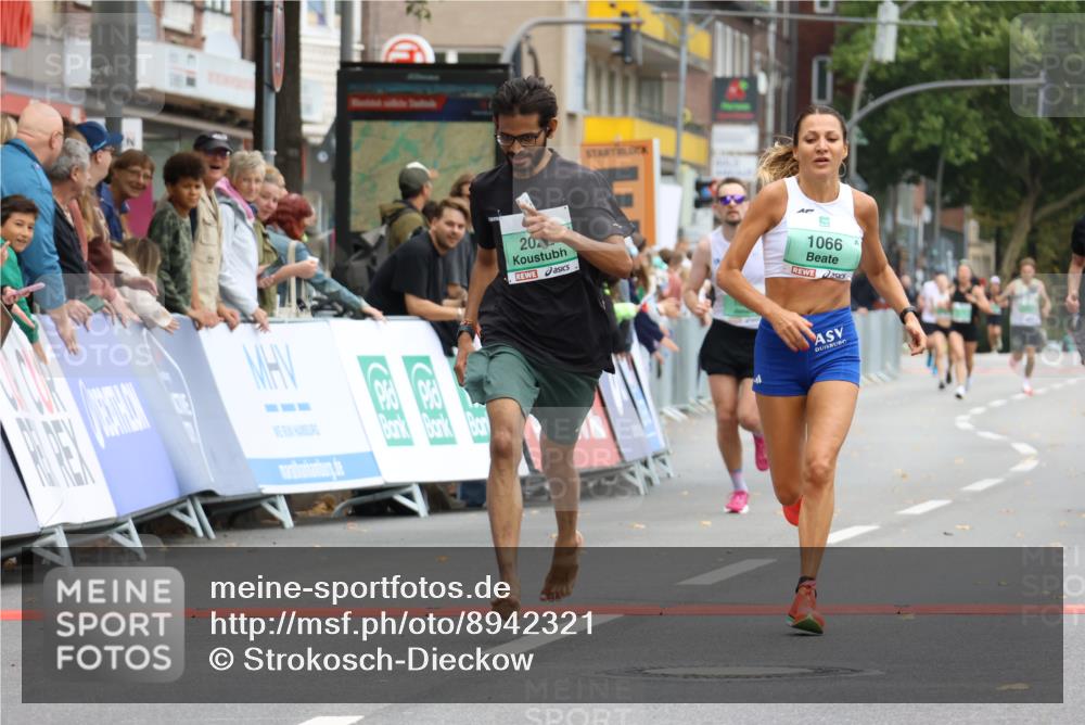 21.09.2025 - PSD Bank Halbmarathon Strokosch-Dieckow http://msf.ph/oto/8942321 21.09.2025 11:30:39 Ziel 1066, 1109, 1850, 2022, 2121 meine-sportfotos.de