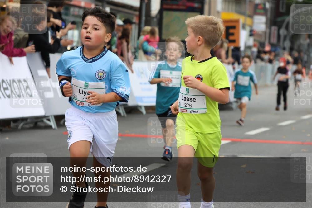 21.09.2025 - PSD Bank Halbmarathon Strokosch-Dieckow http://msf.ph/oto/8942327 21.09.2025 10:29:59 Ziel 131, 140, 141, 195, 234, 245, 272, 276, 430, 438 meine-sportfotos.de