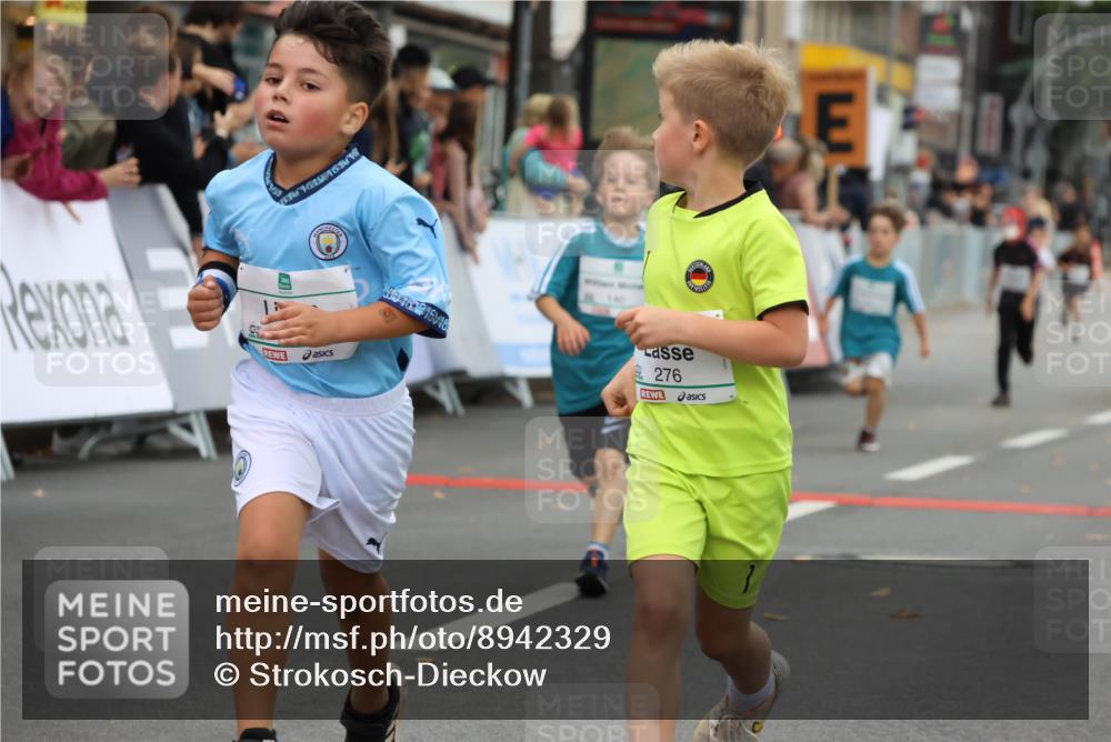 21.09.2025 - PSD Bank Halbmarathon Strokosch-Dieckow http://msf.ph/oto/8942329 21.09.2025 10:29:59 Ziel 131, 140, 141, 195, 234, 245, 272, 276, 430, 438 meine-sportfotos.de