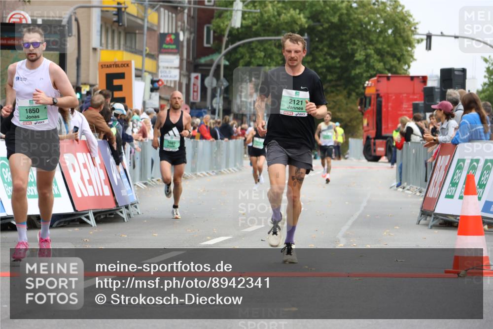 21.09.2025 - PSD Bank Halbmarathon Strokosch-Dieckow http://msf.ph/oto/8942341 21.09.2025 11:30:42 Ziel 1066, 1109, 1689, 1850, 2022, 2121 meine-sportfotos.de