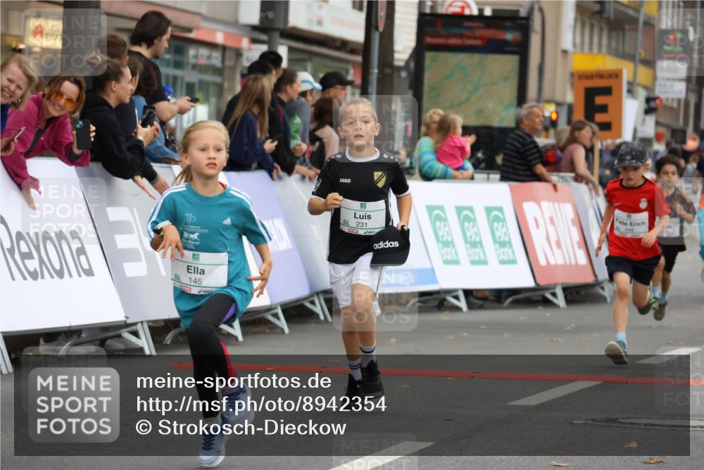 21.09.2025 - PSD Bank Halbmarathon Strokosch-Dieckow http://msf.ph/oto/8942354 21.09.2025 10:30:08 Ziel 141, 145, 231, 243, 245, 448, 458, 459 meine-sportfotos.de